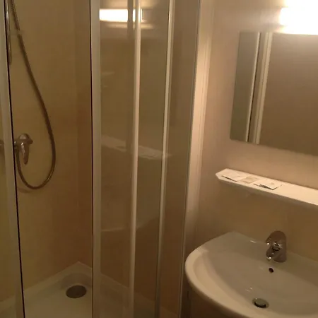 Hotel Le Beau Site Auvergne 2*