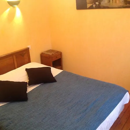 Hotel Le Beau Site Auvergne 2*